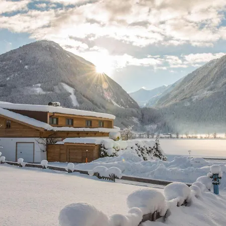 Apartmán In Neukirchen With Mountain Views Rosenthal