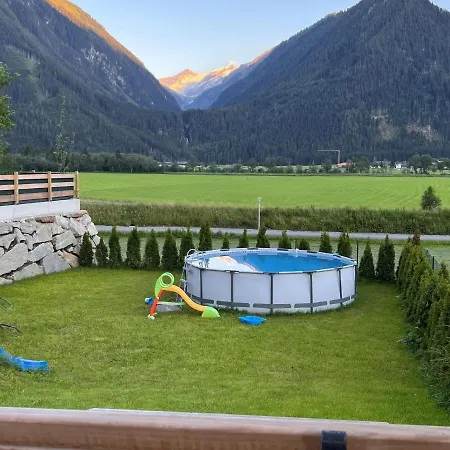 Building Ferien, Neukirchen Apartment *