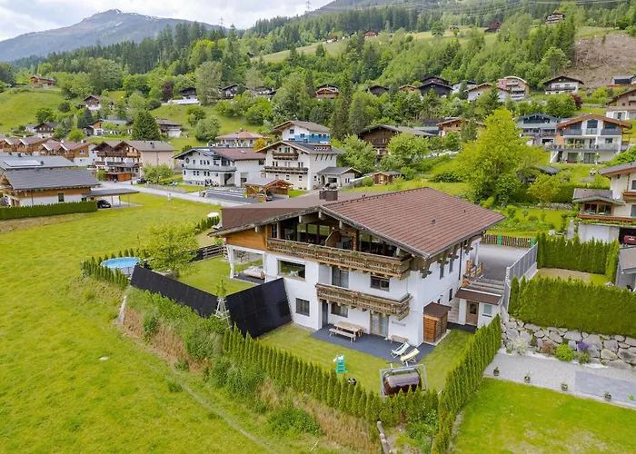 شقة In Neukirchen With Mountain Views